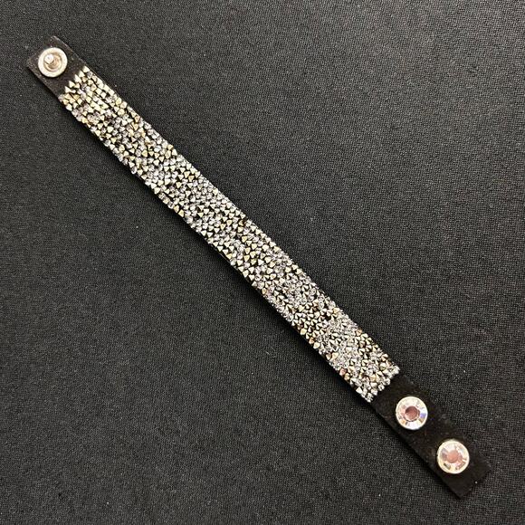 Swarovski Crystal Rock Black Wrap Cuff Bracelet Adjustable Snap Closure - Picture 2 of 6